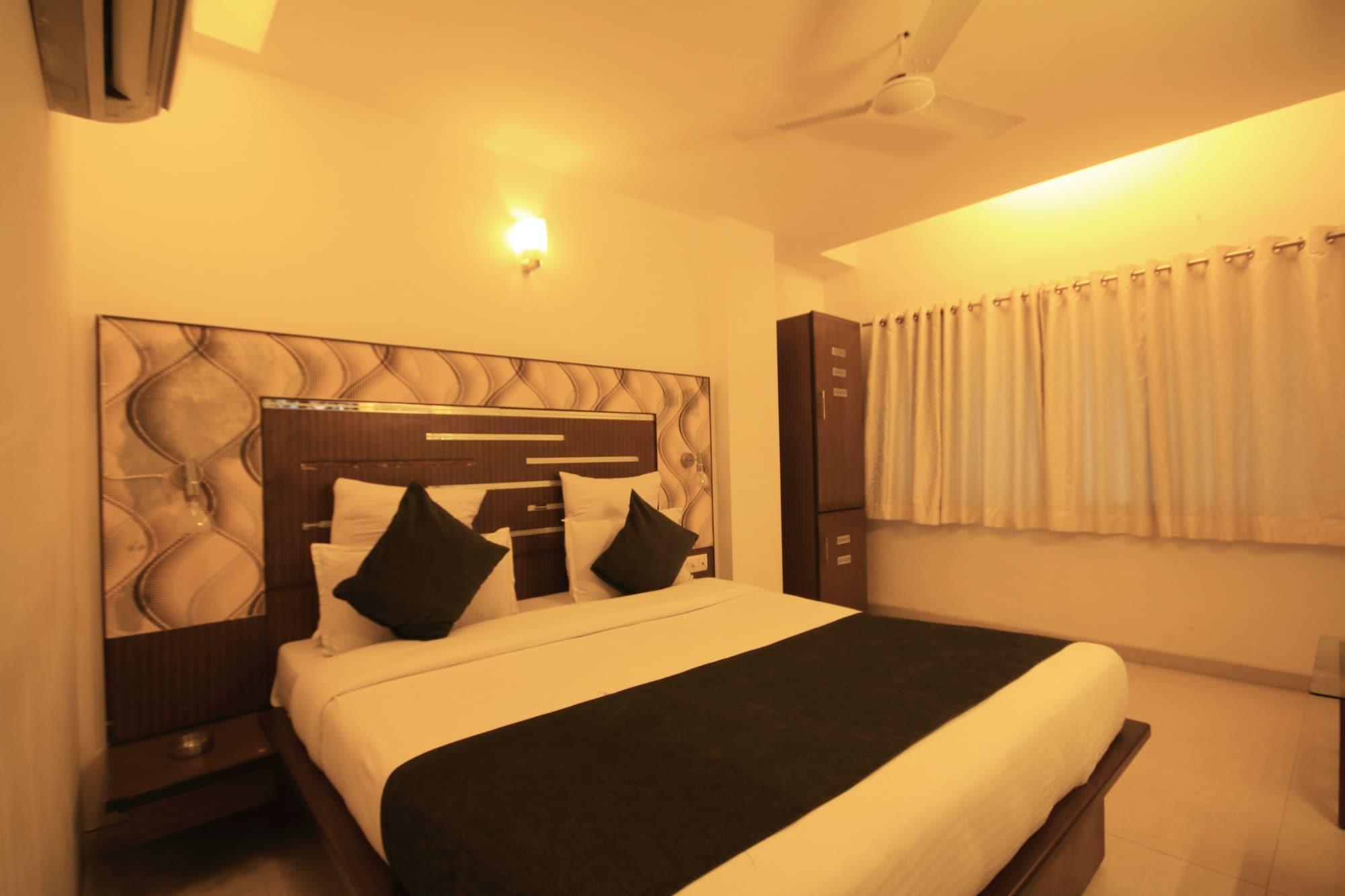 Fabhotel Kadamb Inn Ахмедабад Экстерьер фото