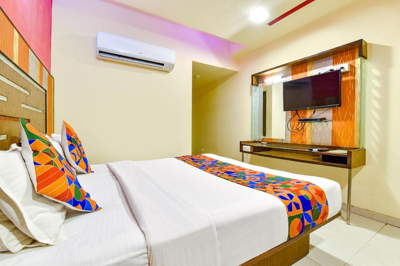 Fabhotel Kadamb Inn Ахмедабад Экстерьер фото